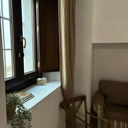 Gav Mondragon Апартаменты *