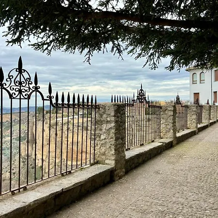 Gav Mondragon Apartmán Ronda