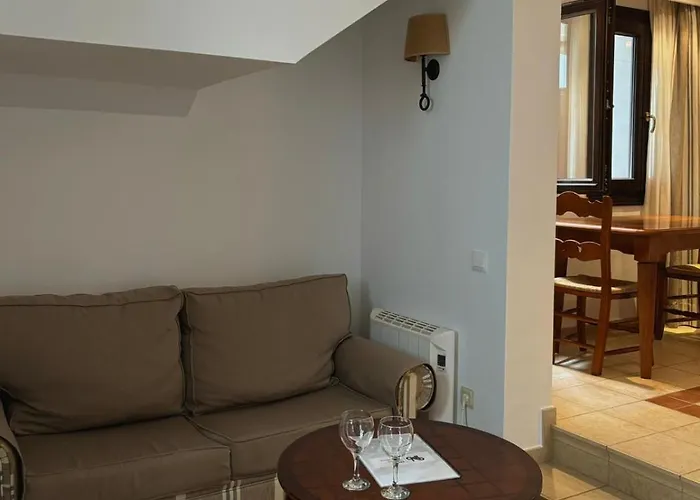 Gav Mondragon Ρόντα